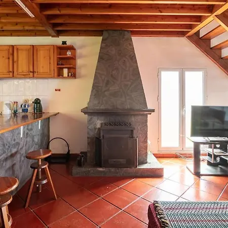 In Azores - S. Miguel منزل ريفي هيبيرا غْريندي